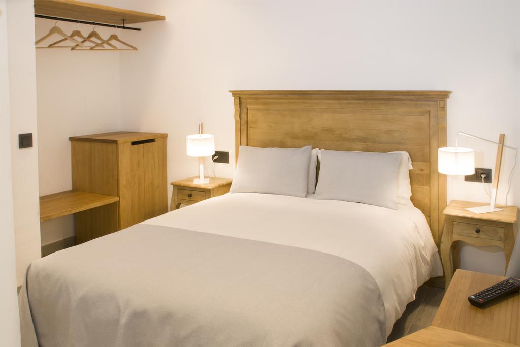 ארניס דה מר Hostal Portofino מראה חיצוני תמונה