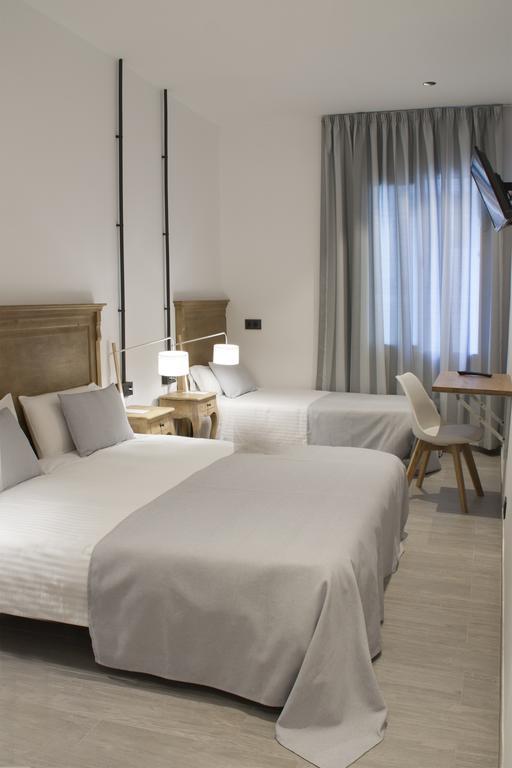 ארניס דה מר Hostal Portofino מראה חיצוני תמונה