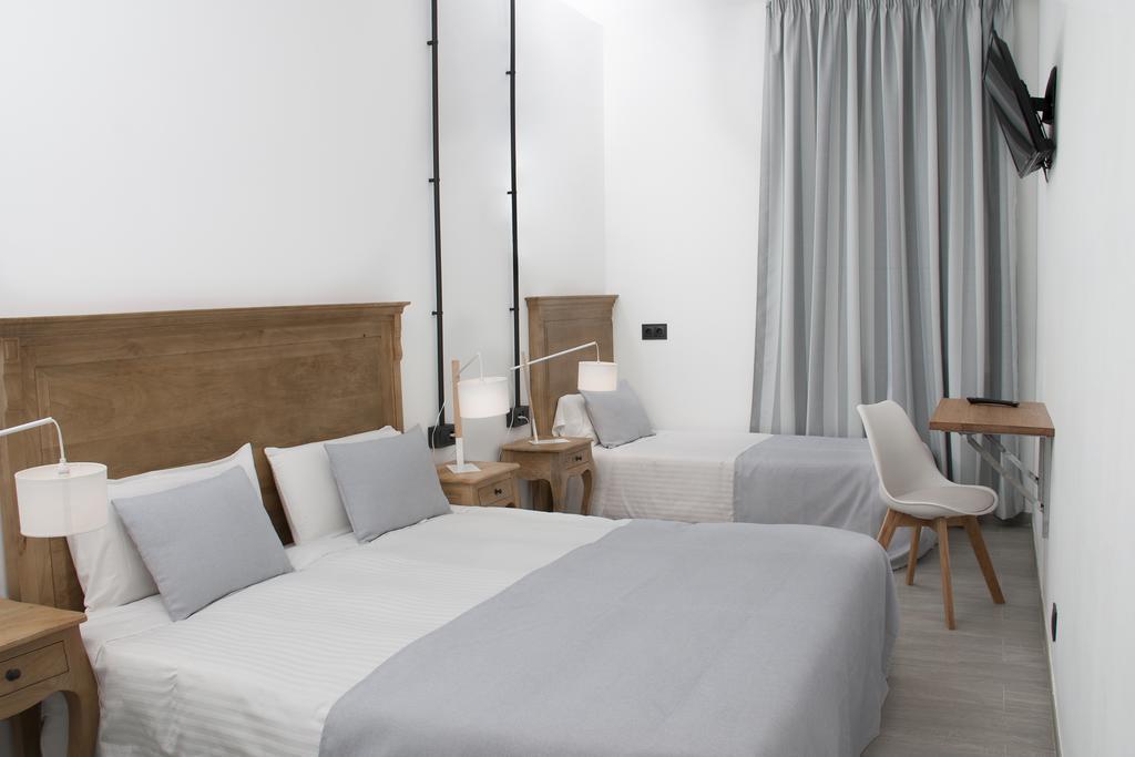 ארניס דה מר Hostal Portofino מראה חיצוני תמונה